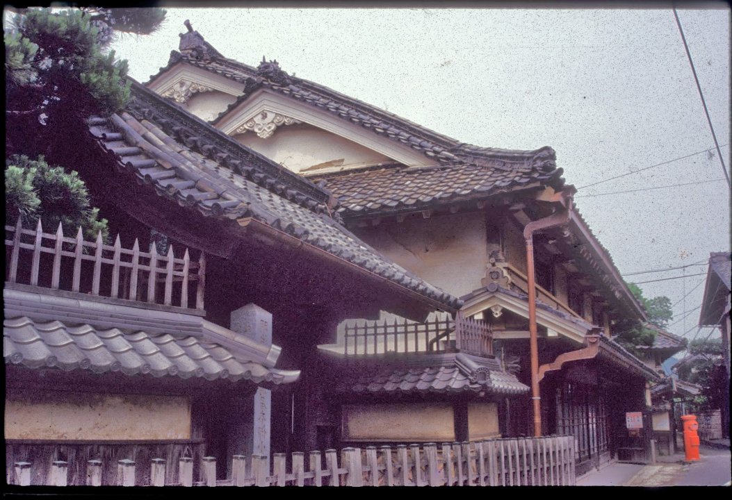 Hikone-guchi